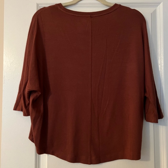 Maroon Top - Picture 2 of 3